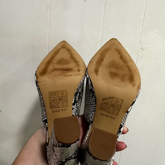 ALDO Snakeskin Mule Heels - size 8.5 - Picture 5 of 9